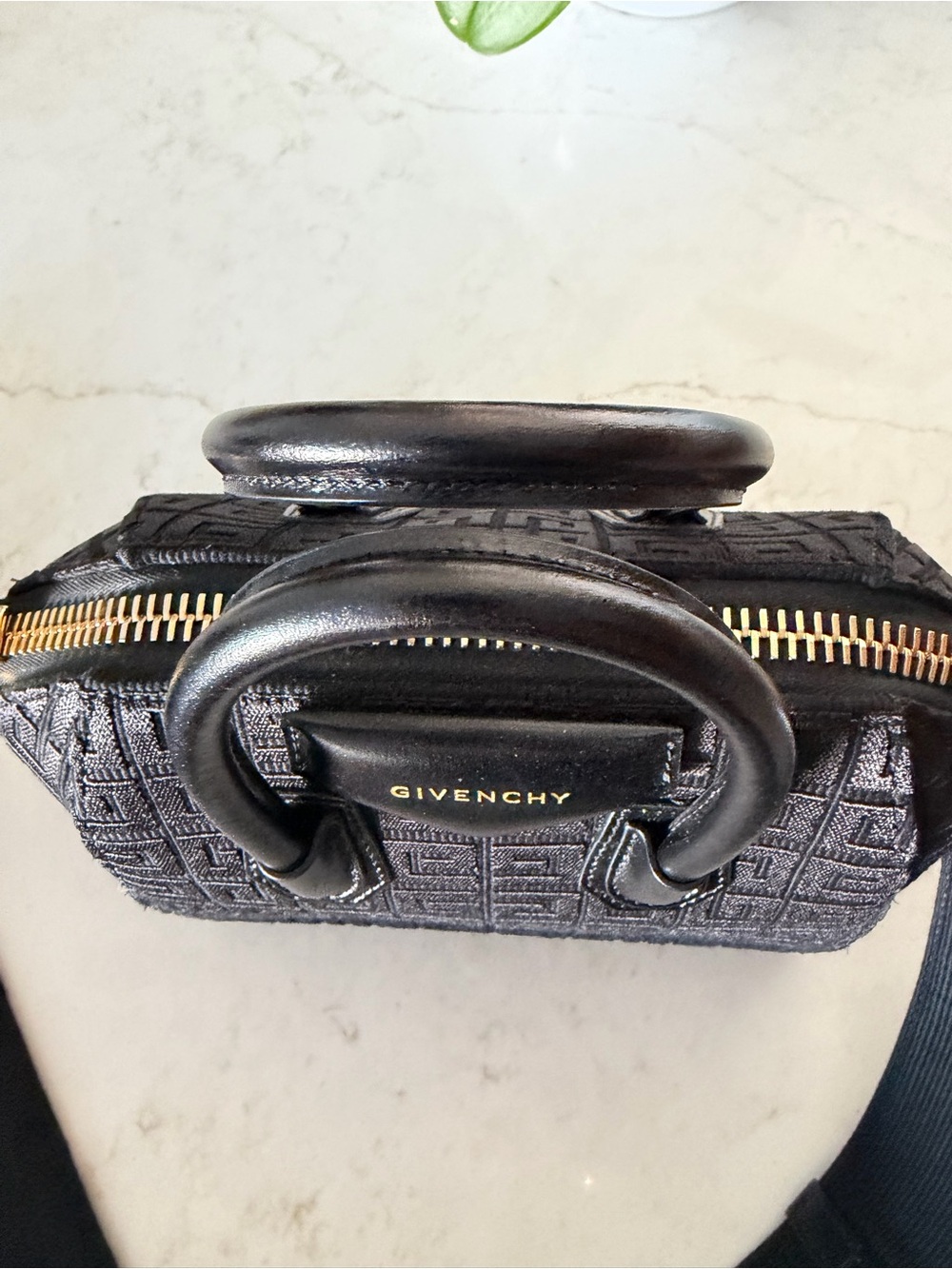 Givenchy Antigona - Picture 10 of 10